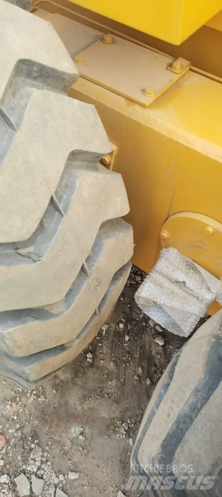 CAT 140 H Грейдери