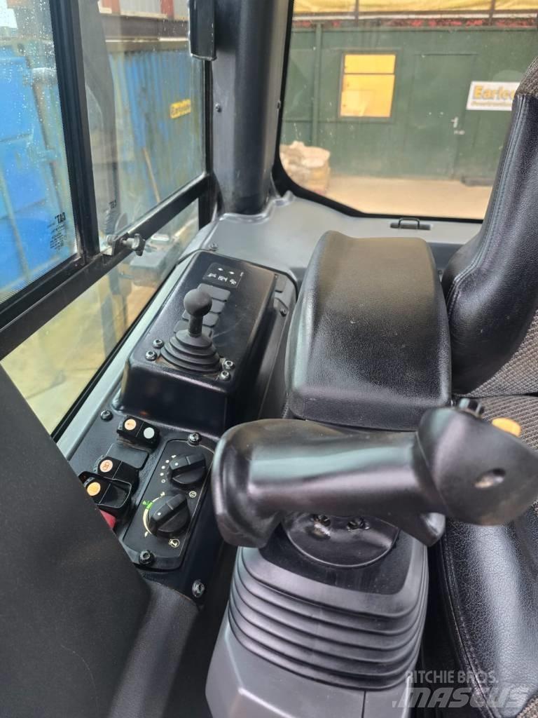 CAT D 6 K 2 LGP Верижни булдозери
