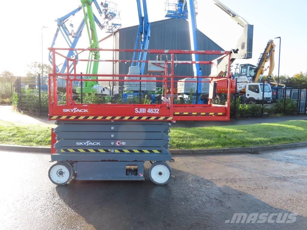 SkyJack SJ III 4632 Ножични работни платформи