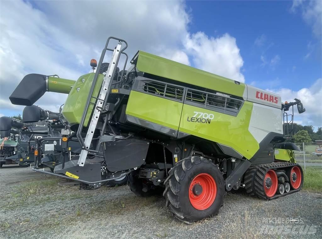 CLAAS 7700 TT Комбайни