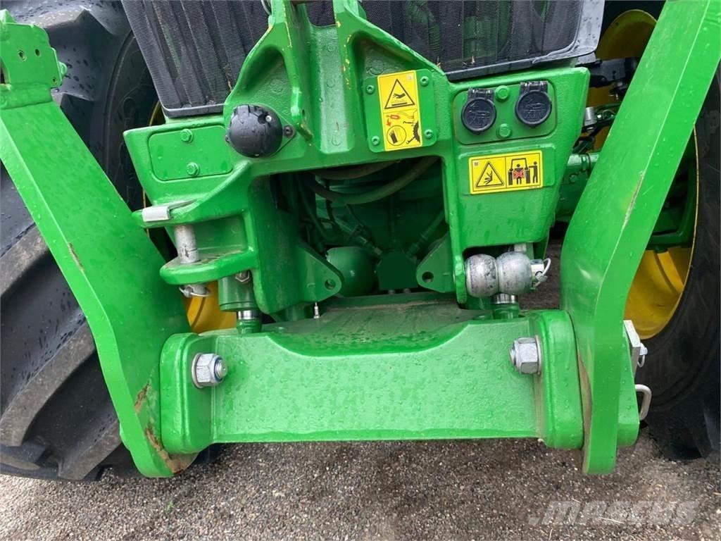 John Deere 7R 310 Трактори