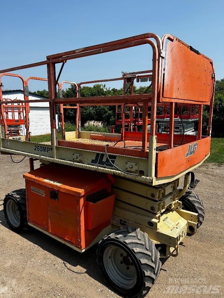 JLG 260 MRT Ножични работни платформи