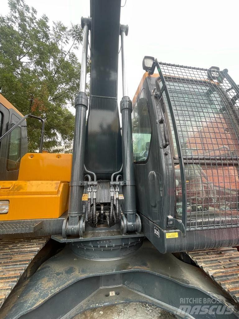 Hyundai R210 Верижен екскаватор