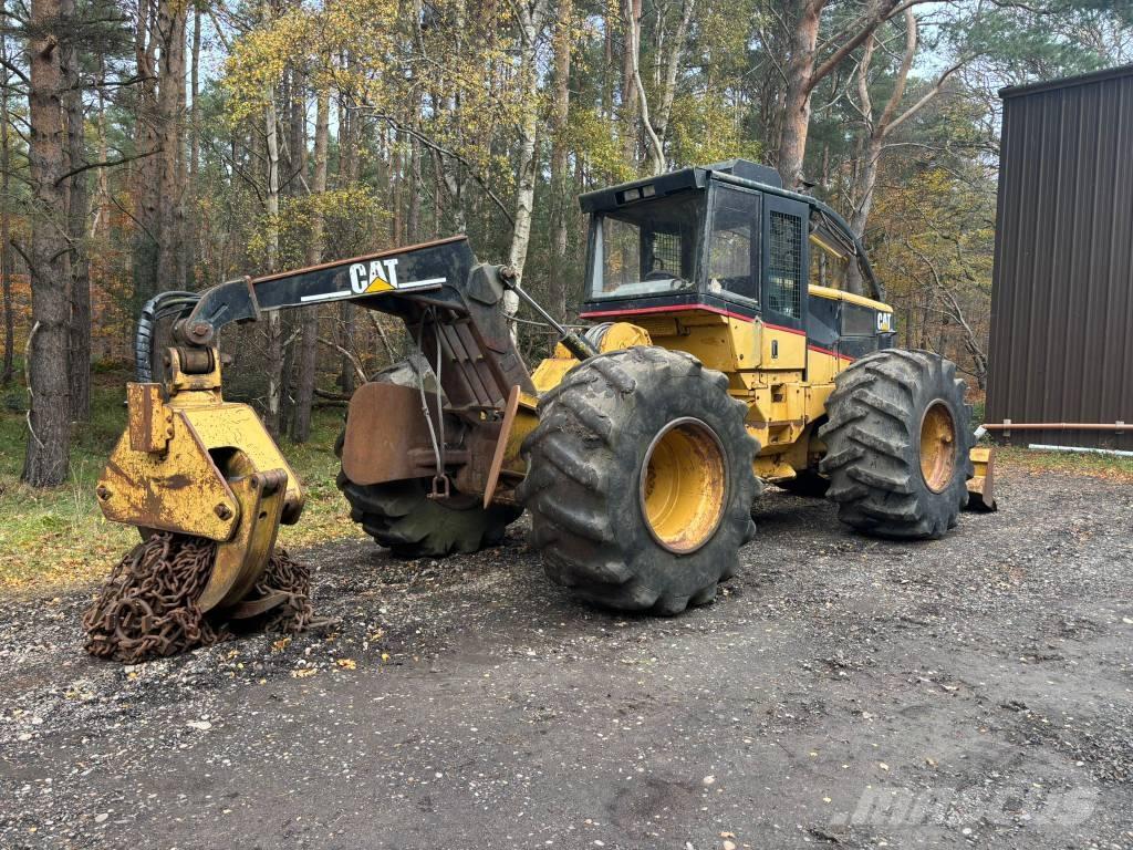 CAT 525B Skidder Скидери
