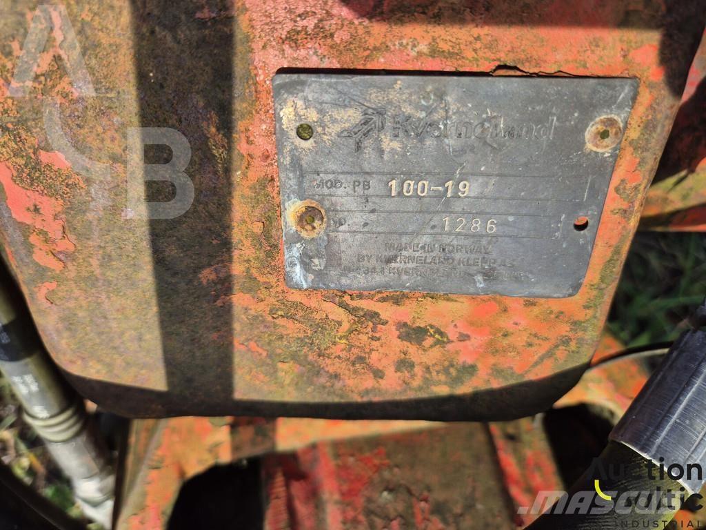 Kverneland 100-19 Реверсивни плугове