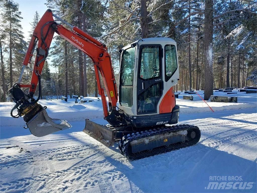 Kubota U25-3 Мини екскаватори < 7 т