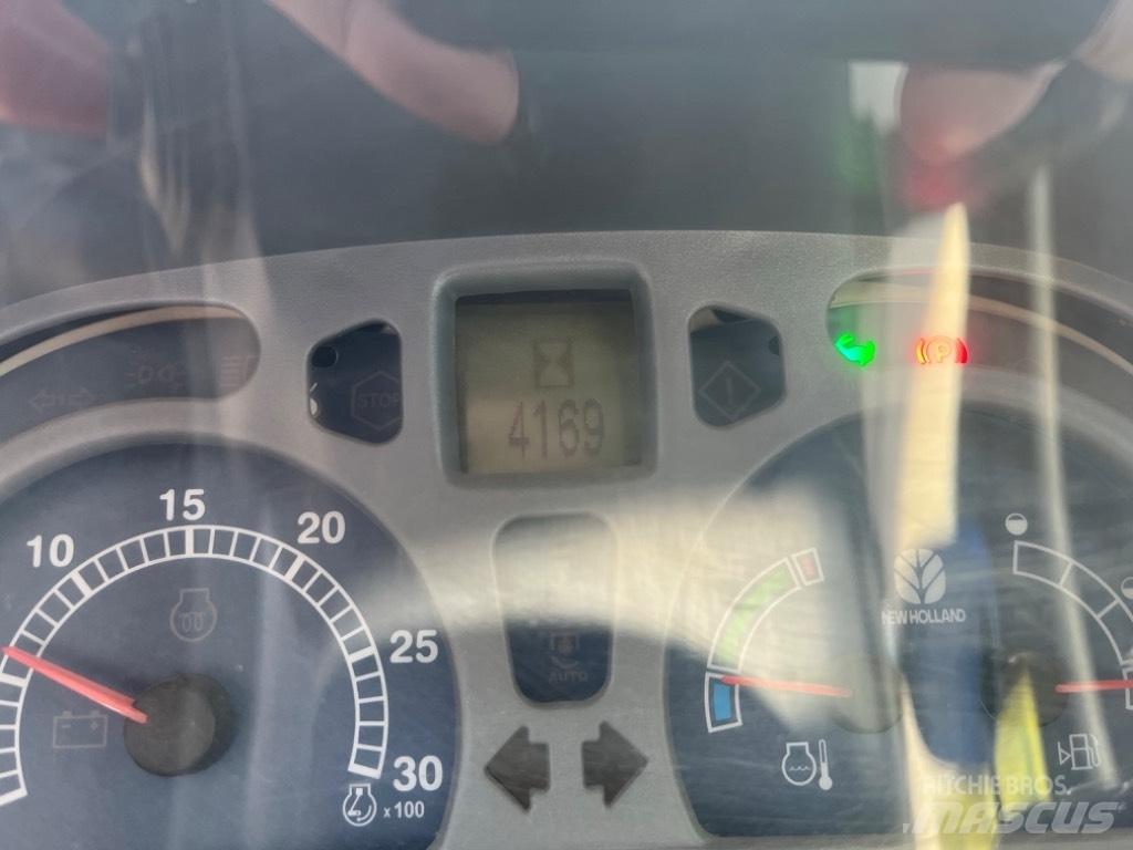 New Holland TL 100 A Трактори