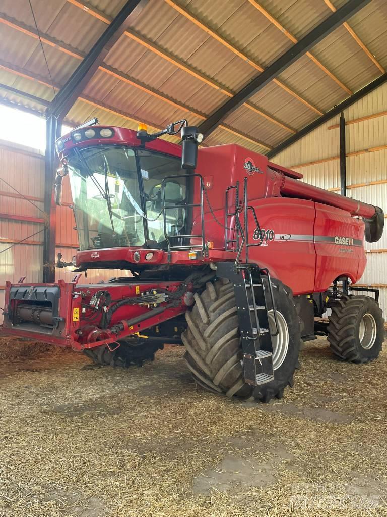 Case IH 8010 Комбайни
