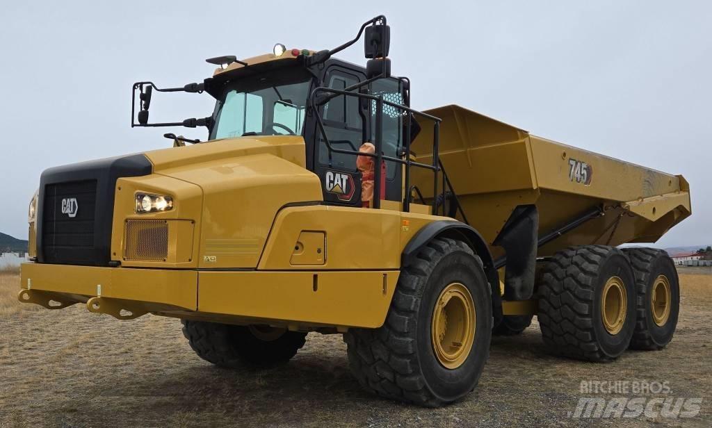 CAT 745 Дъмпери/моторни превозни средства