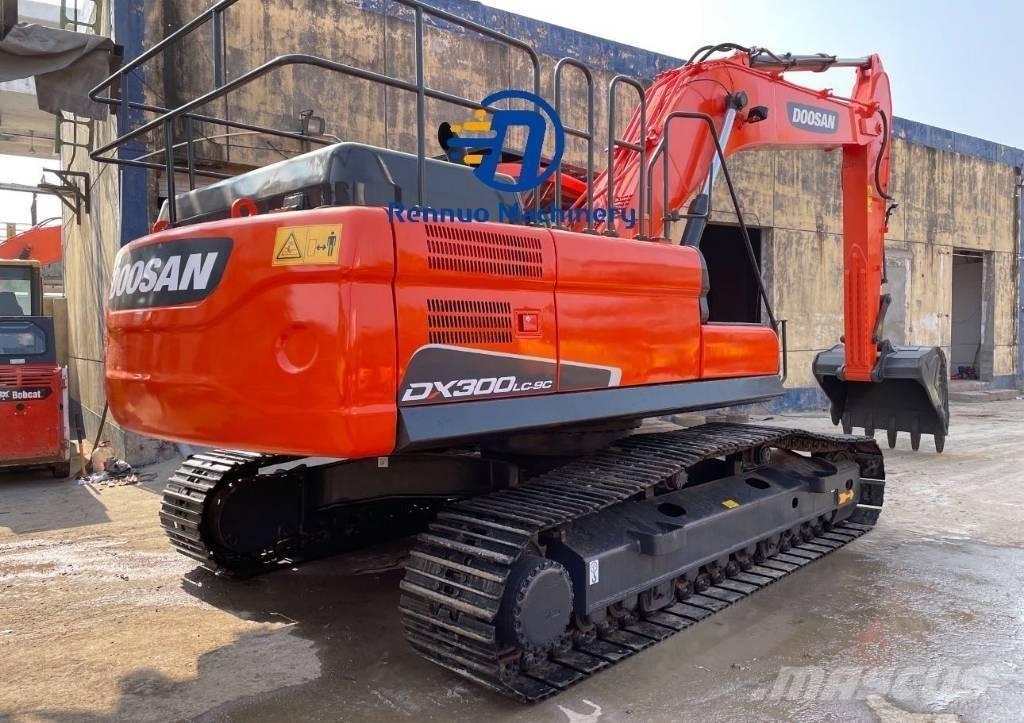 Doosan DX 300 Верижен екскаватор