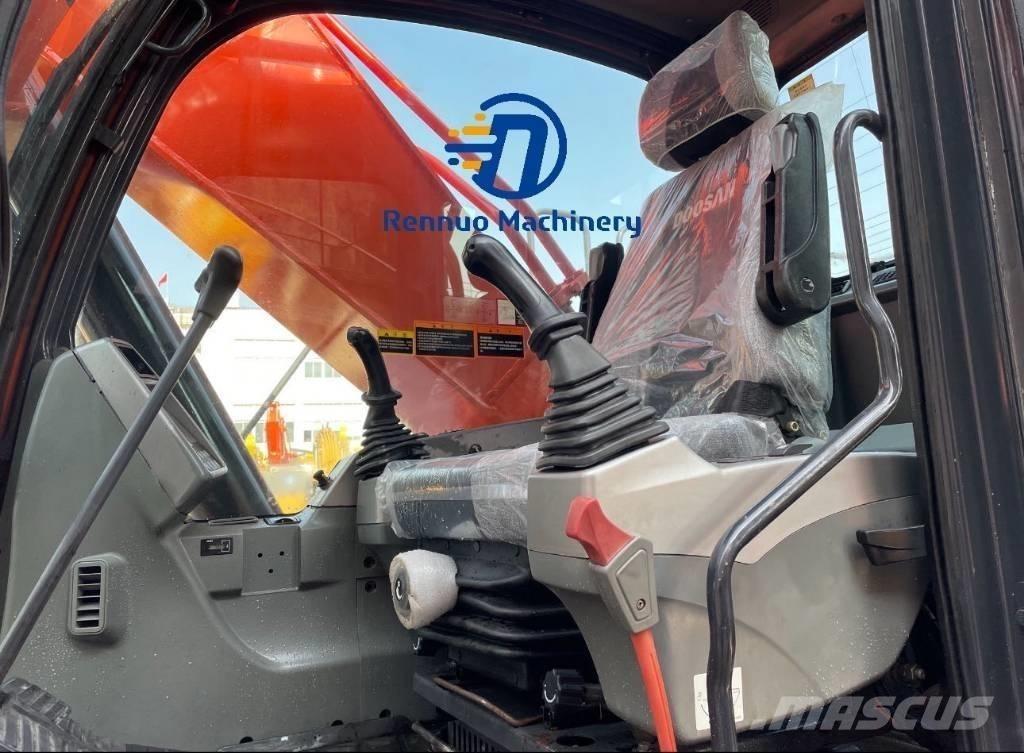 Doosan DX 300 Верижен екскаватор