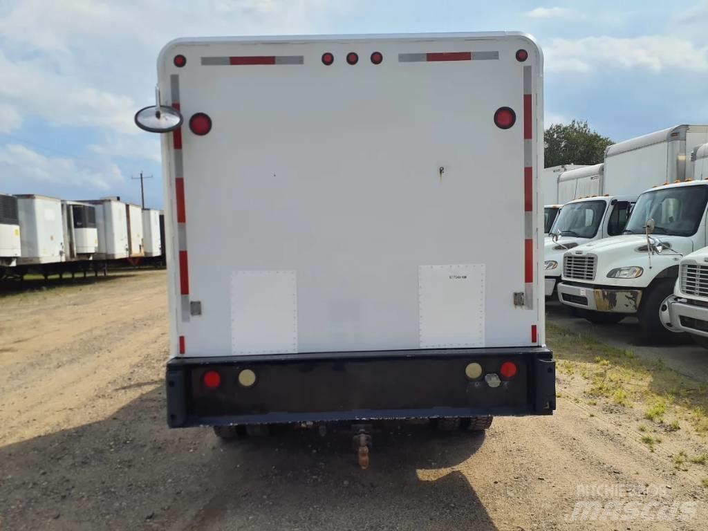 Ford F 550 Товарни камиони за напитки