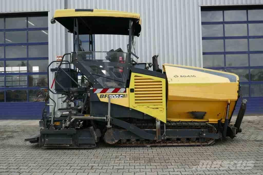 Bomag BF 300 C Малки асфалтови машини
