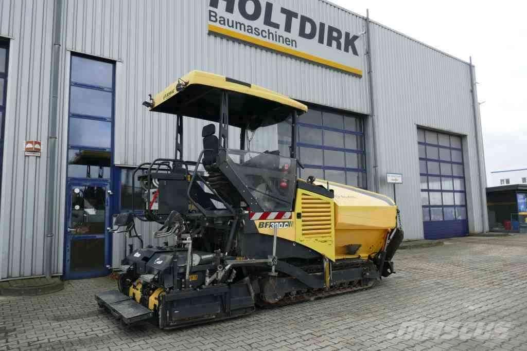 Bomag BF 300 C Малки асфалтови машини
