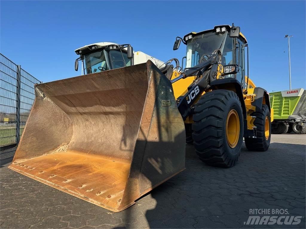 JCB 427 HT Колесни товарачи