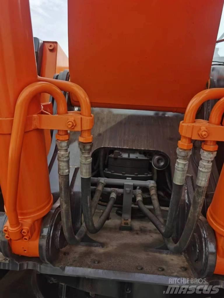 Hitachi ZX 240 Верижен екскаватор