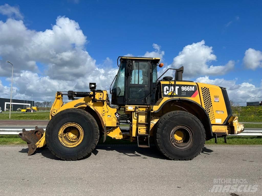 CAT 966M XE Колесни товарачи