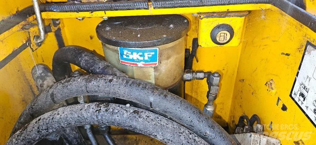 JCB JS145 W Колесни екскаватори