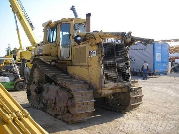 CAT D8N Верижни булдозери
