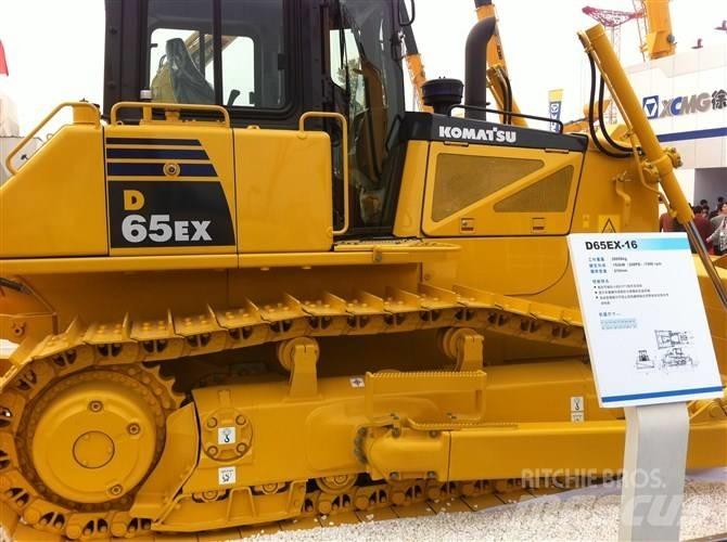 Komatsu d65ex-16 Верижни булдозери
