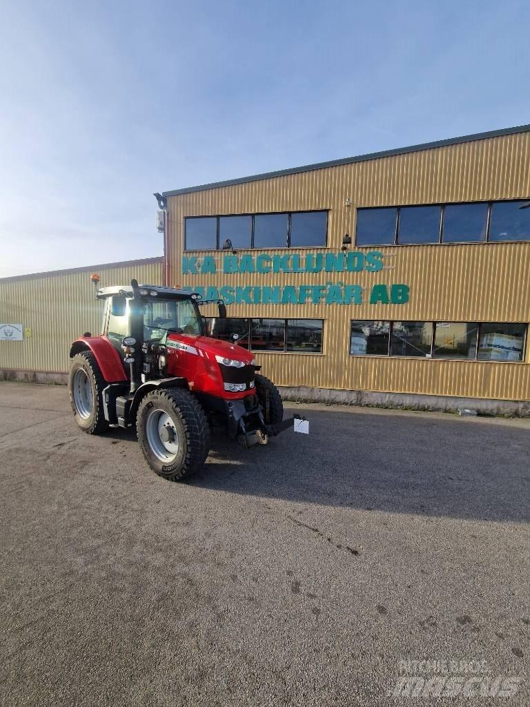 Massey Ferguson 6614 Трактори
