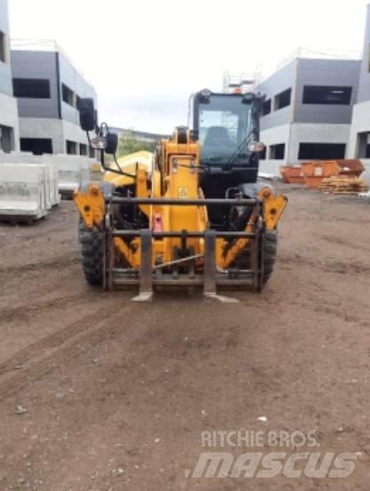 JCB 540-140 Телескопични товарачи