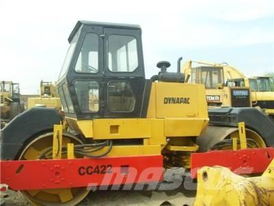 Dynapac CC 422 Двойни барабанни ролки
