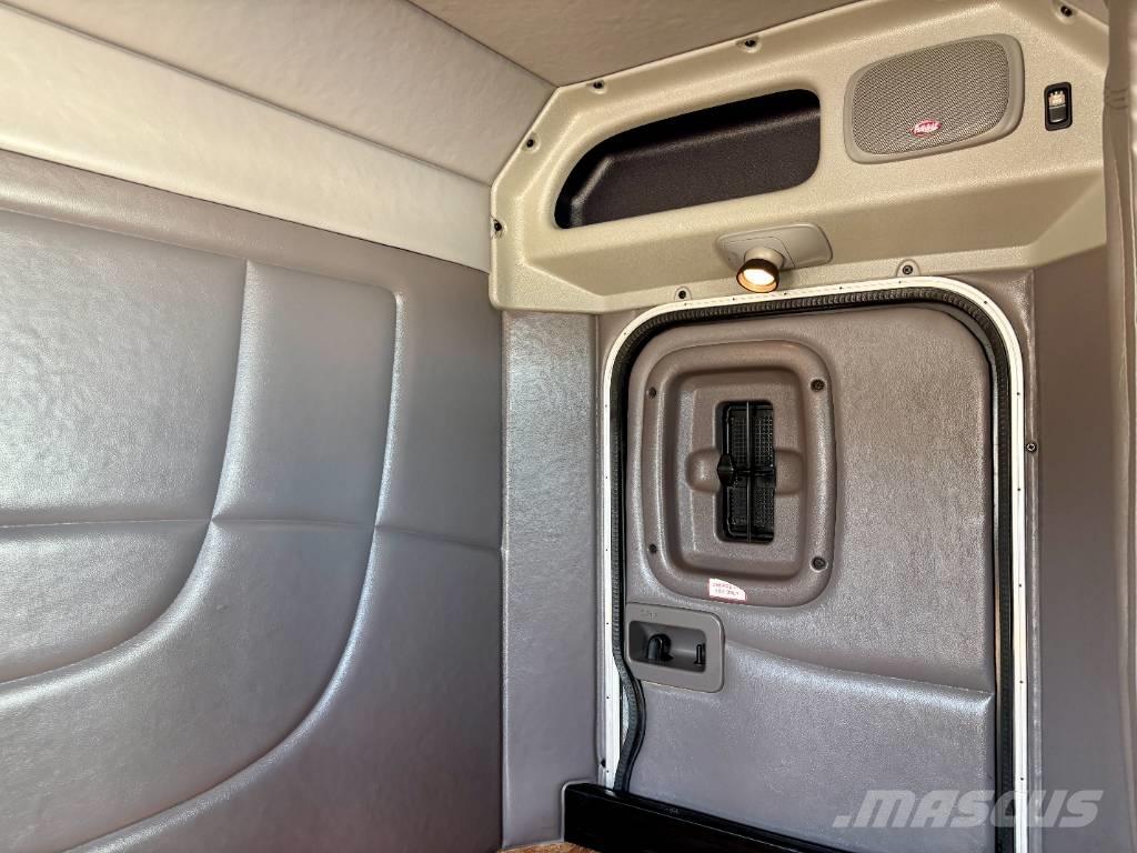 Peterbilt 388 Влекачи