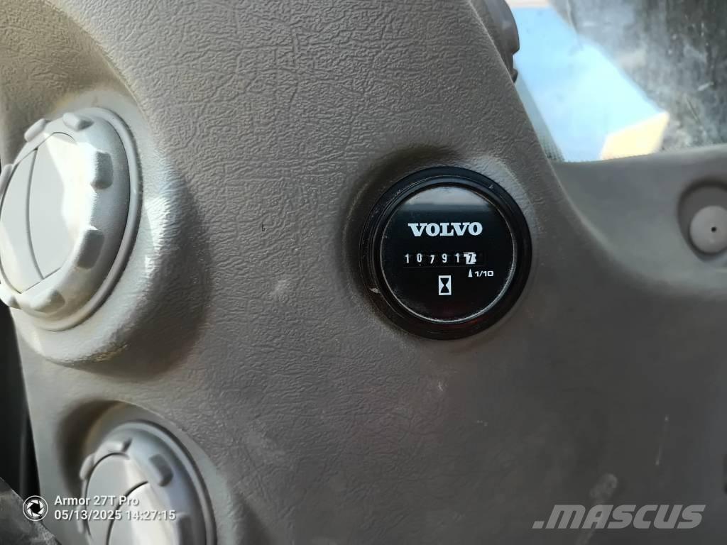 Volvo EC 300 D N L Верижен екскаватор