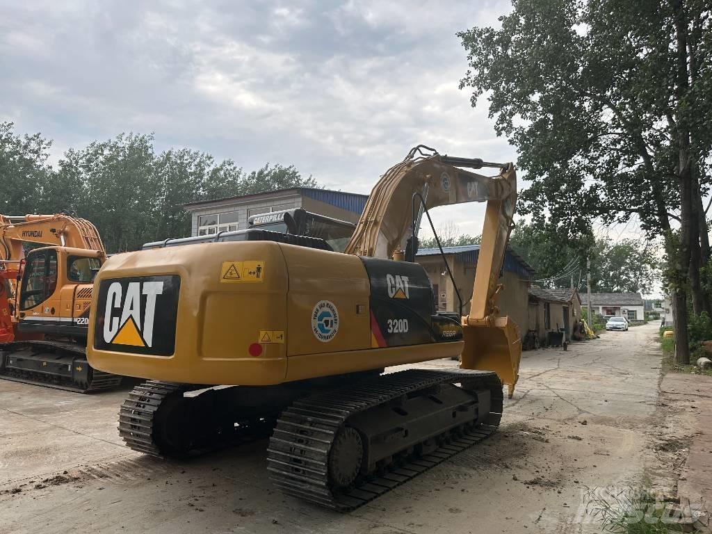 CAT 320D Верижен екскаватор