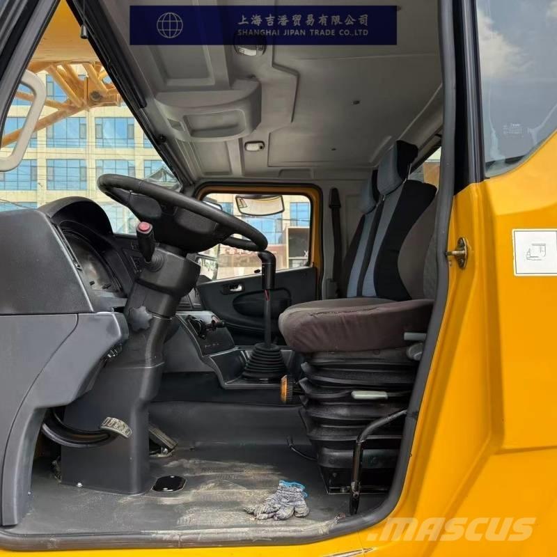 XCMG XTC55L6 Всъдеходни кранове