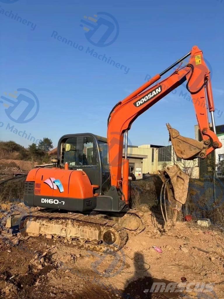 Doosan DH 60 Верижен екскаватор
