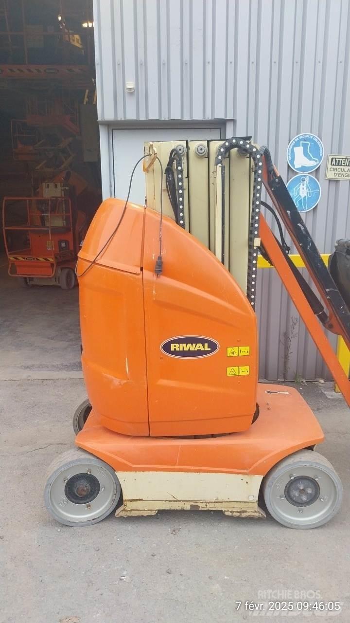 JLG T10E Други вишки и платформи