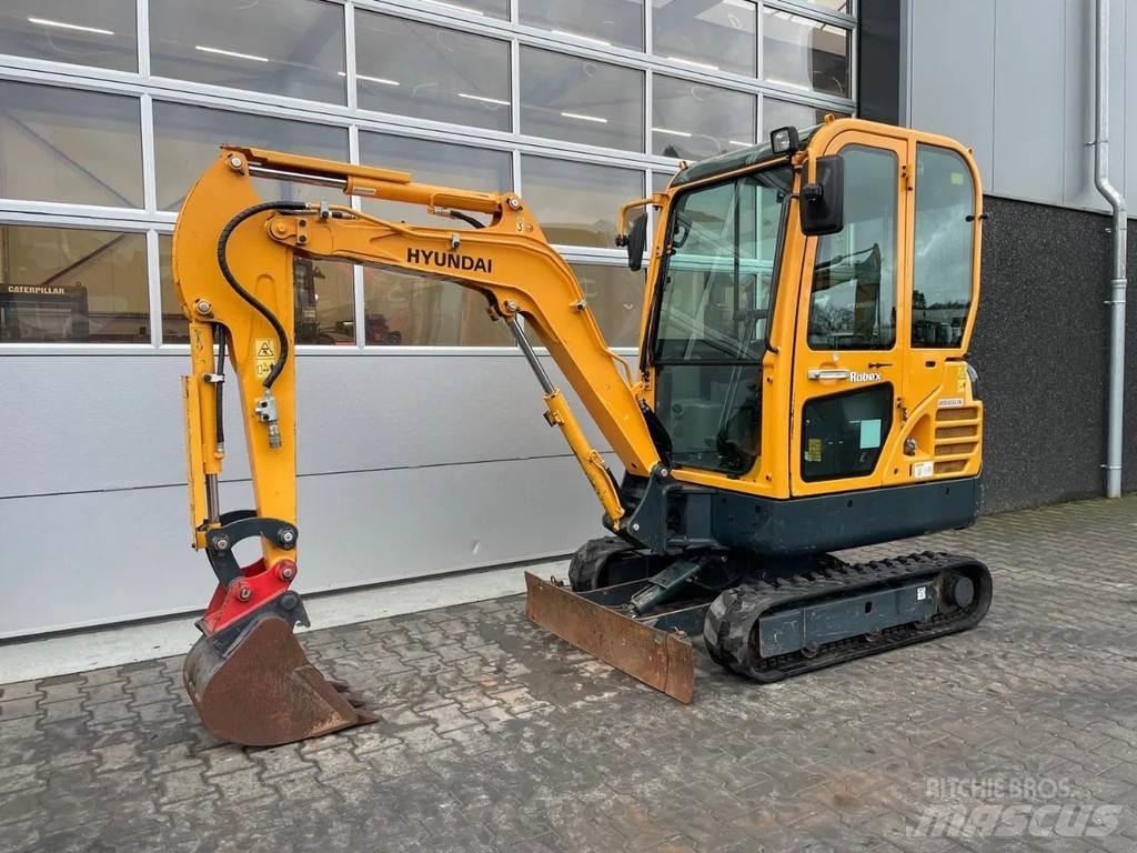 Hyundai Robex18 Мини екскаватори < 7 т