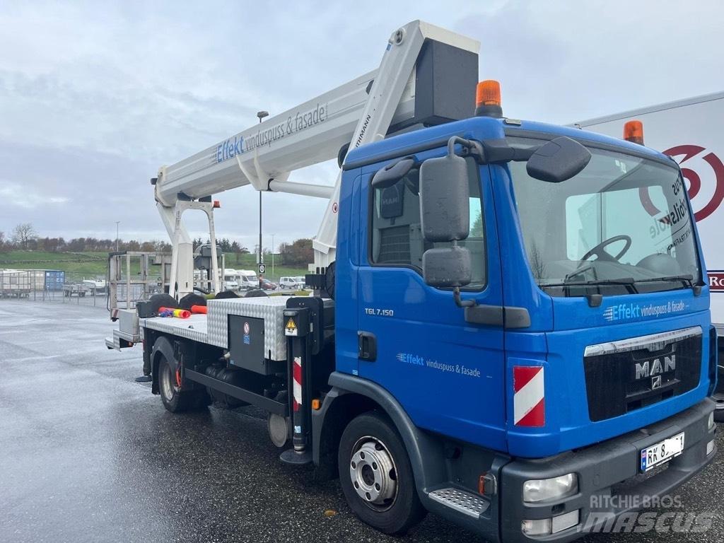 Ruthmann T 330 Моторизирани платформи с талига