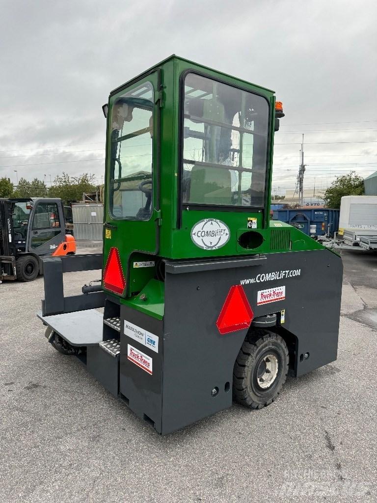 Combilift C4000ET Повдигач с движение в 4 посоки