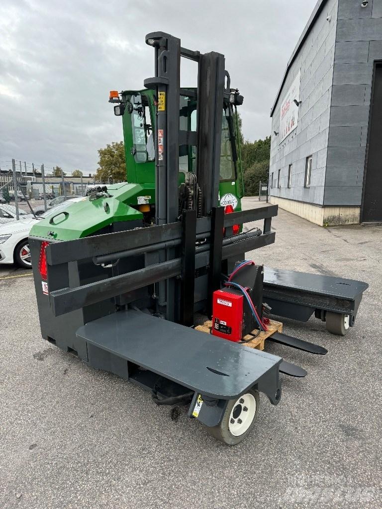 Combilift C4000ET Повдигач с движение в 4 посоки
