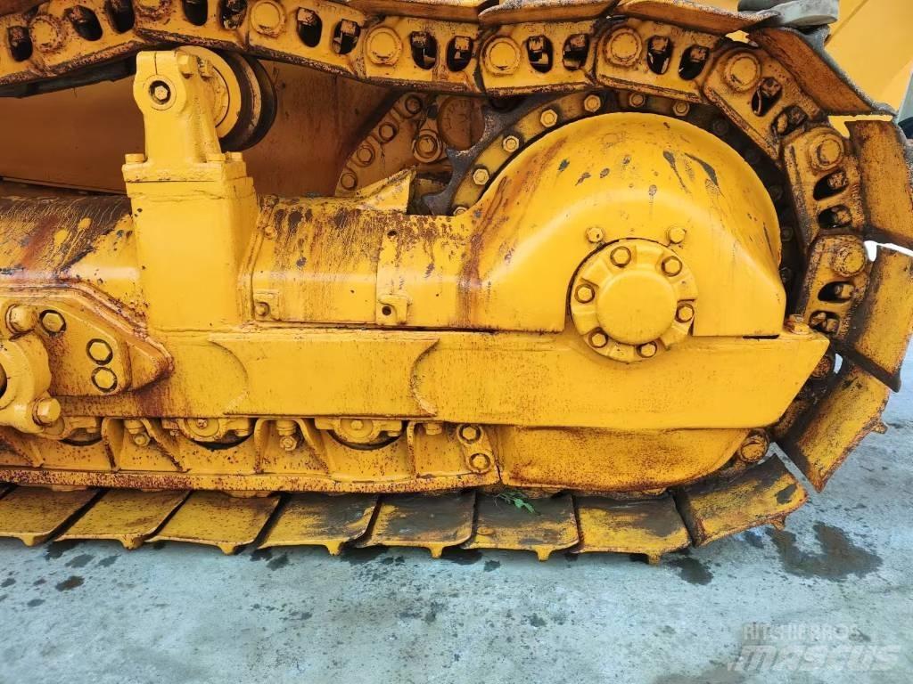 CAT D7G Верижни булдозери
