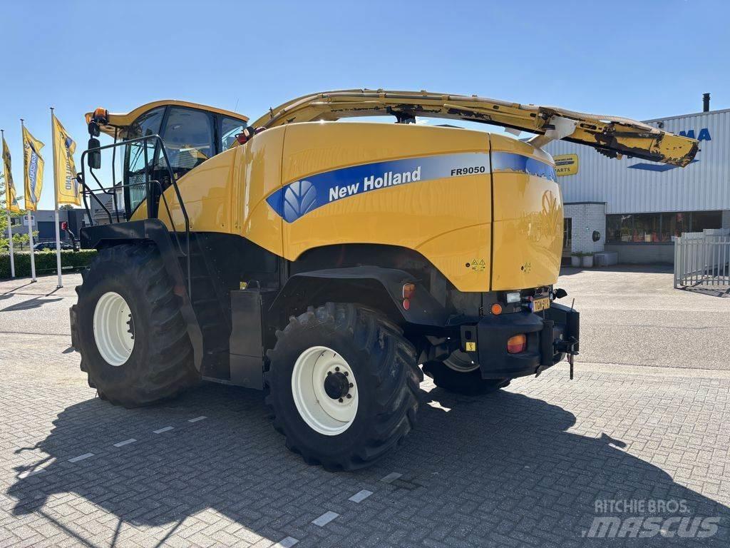 New Holland FR9050 Самоходни фуражири