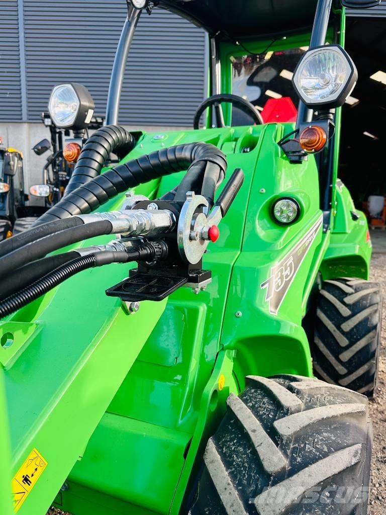 Avant 735 Многофункционални товарачи