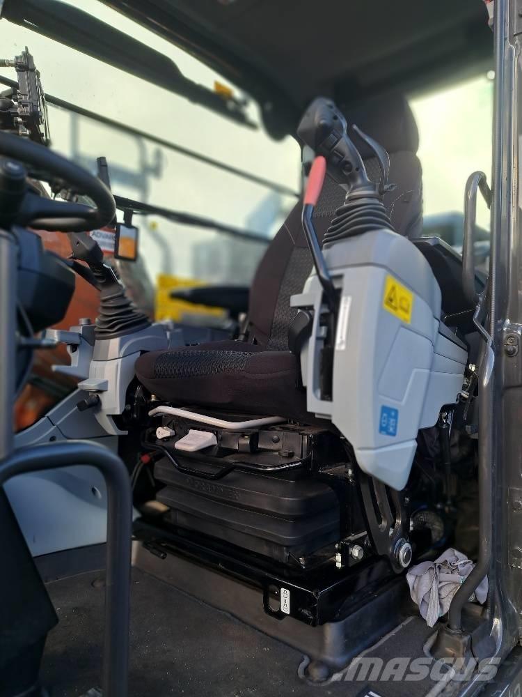 Hitachi ZX155WT-5 Колесни екскаватори