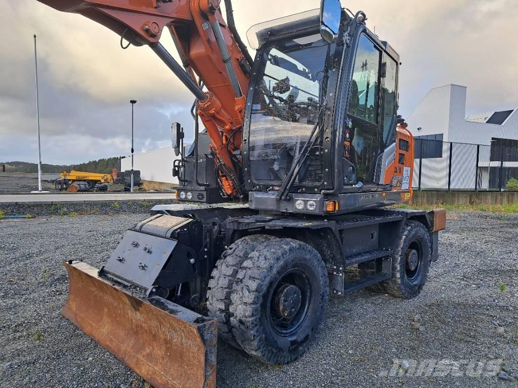 Hitachi ZX155WT-5 Колесни екскаватори