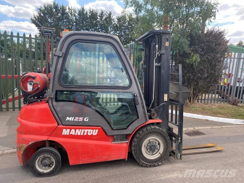 Manitou MI 25 G Камиони с АГУ