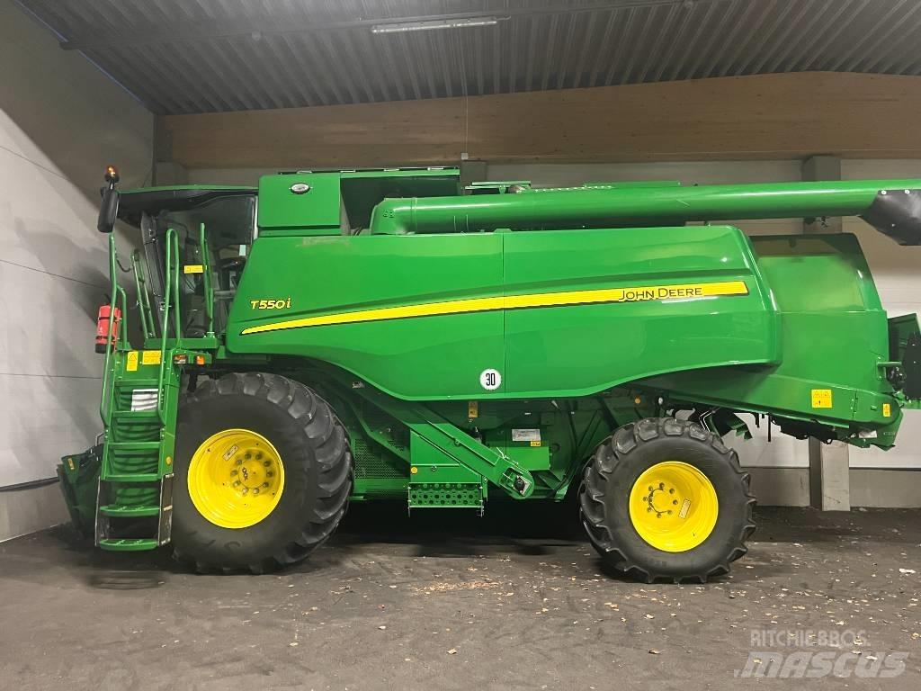 John Deere T550i Комбайни