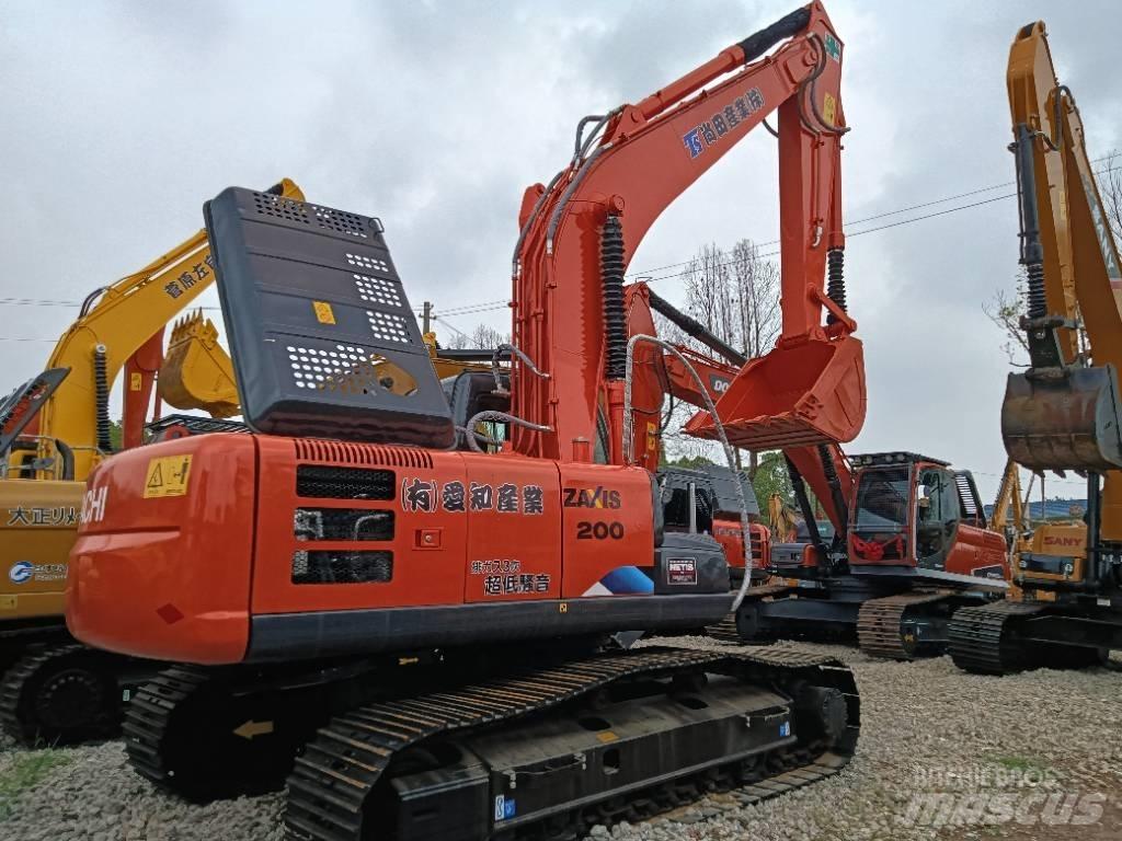Hitachi ZX 200 Верижен екскаватор