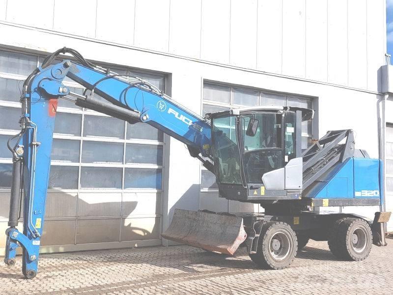 Fuchs MHL 320 F Оператори на отпадъци/индустрия

