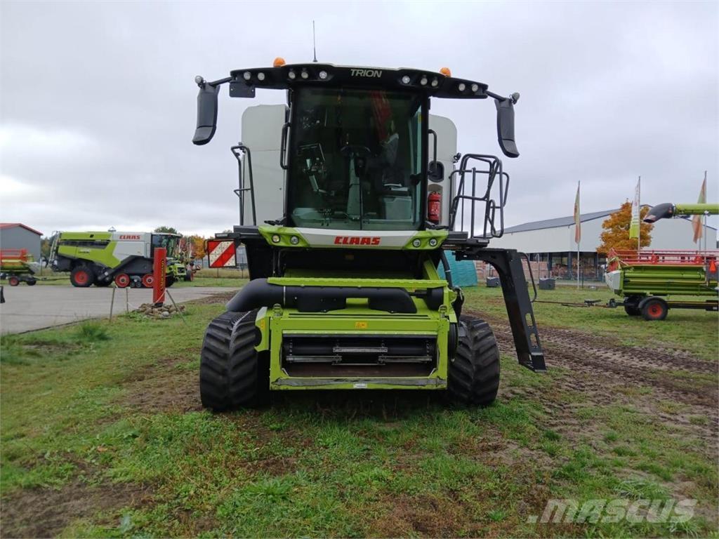 CLAAS Trion 660 TT Комбайни