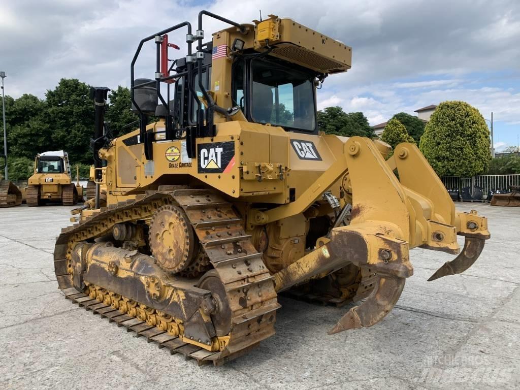 CAT D 6 T XLVP Верижни булдозери
