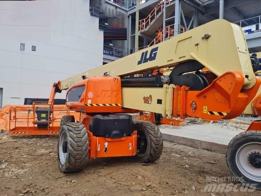 JLG 1250 AJP Съчленени стрелови подемници
