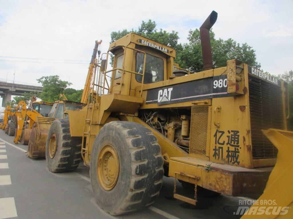 CAT 980 F Колесни товарачи